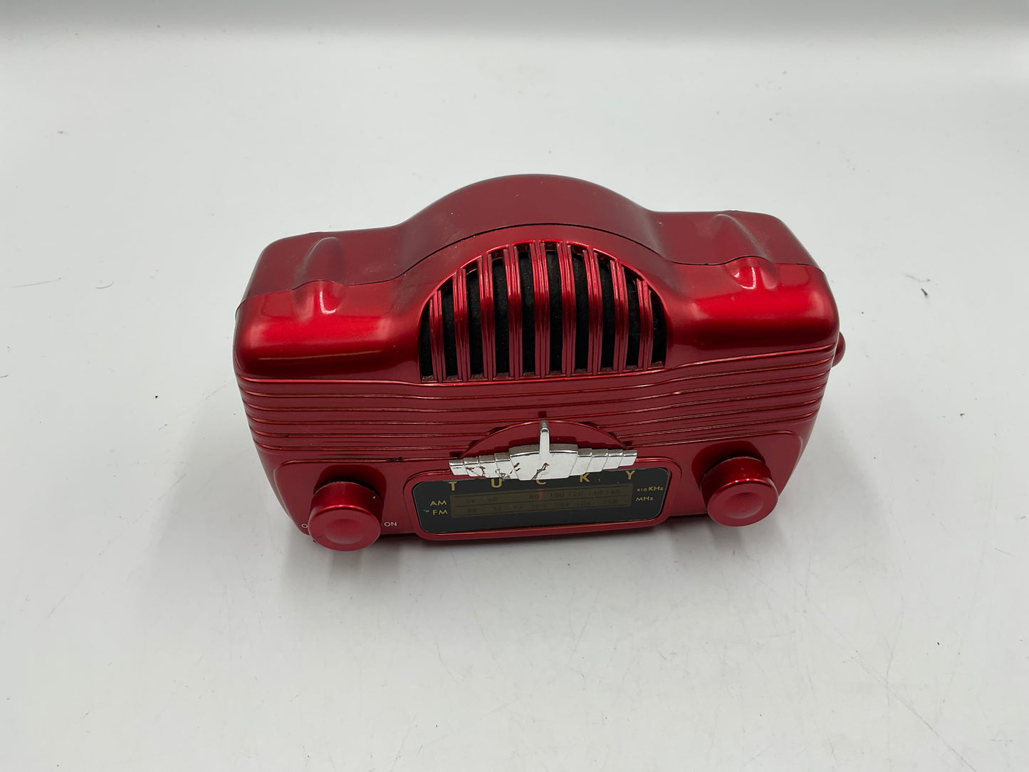 Baby Tulky retro novelty AM/FM radio