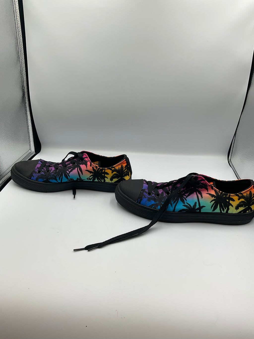 RAAD Palm Tree Canvas Low Top Sneakers Size 10M