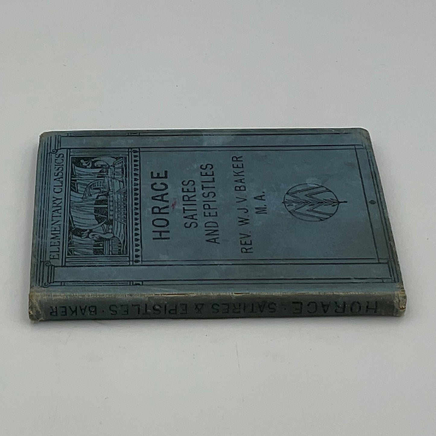 Hardcover Horace: Saties and Epistles Vintage