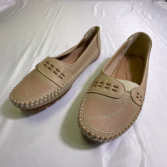 Slip on Square Toe Flat Loafers with a Breathable design in a Cool Beige Color. Size 39 EU/8 US