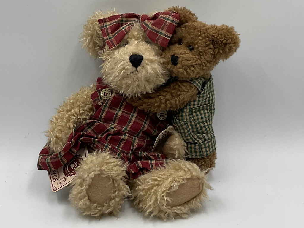 The Boyds Collection Momma McNew with Hugsley Plush Teddy Bears