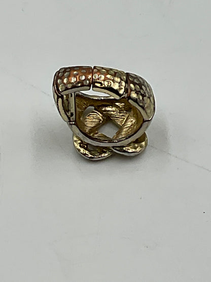 Vintage Gold Tone Sretch Ring Pretzel Design Statement Jewelry
