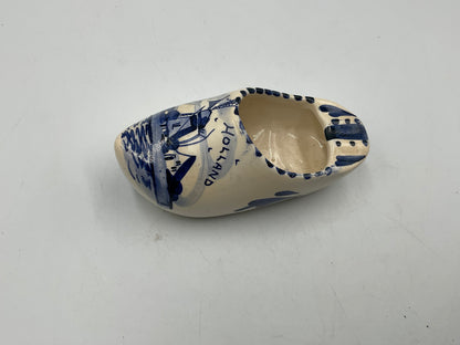Dutch Vintage Delft Blue Hand Painted Windmill Scene Clog Ashtray