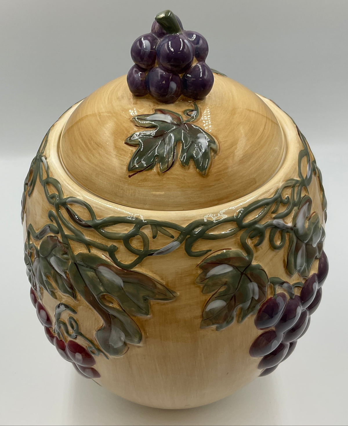 Noble Excellence Meritage Grape Vine Ceramic Covered Canister Jar
