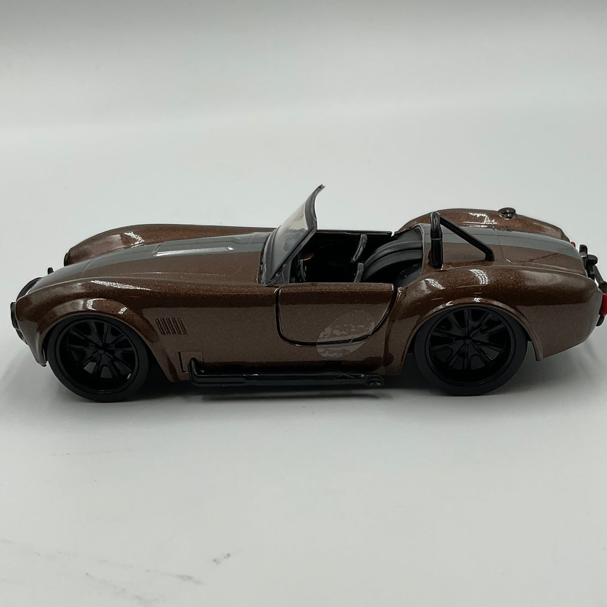 Pink Slips Die-Cast 1965 Shelby Cobra Model