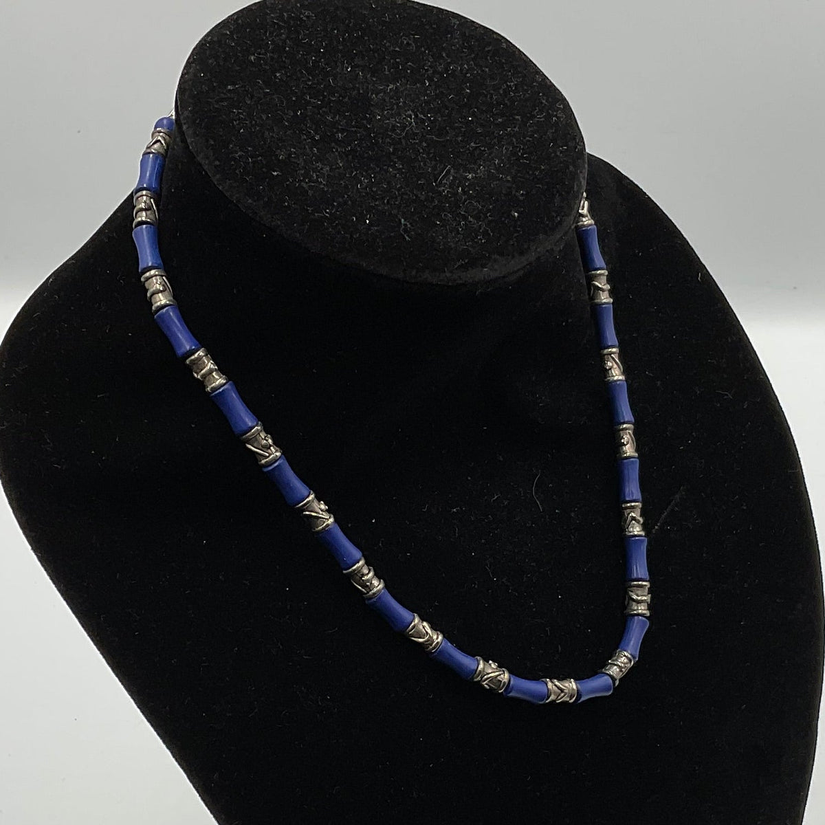 Blue and Silvertone Tube Shaped Beads Fashion Jewelry Necklace