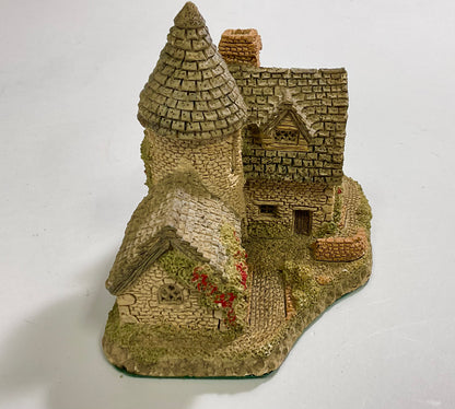 David Winter The Vicarage Miniature Cottage Figurine