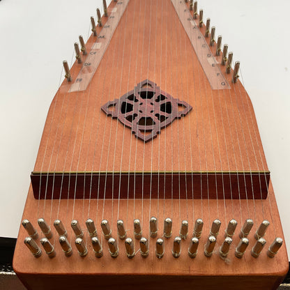 Bowed Psaltery 32 Strings with 2 Bows