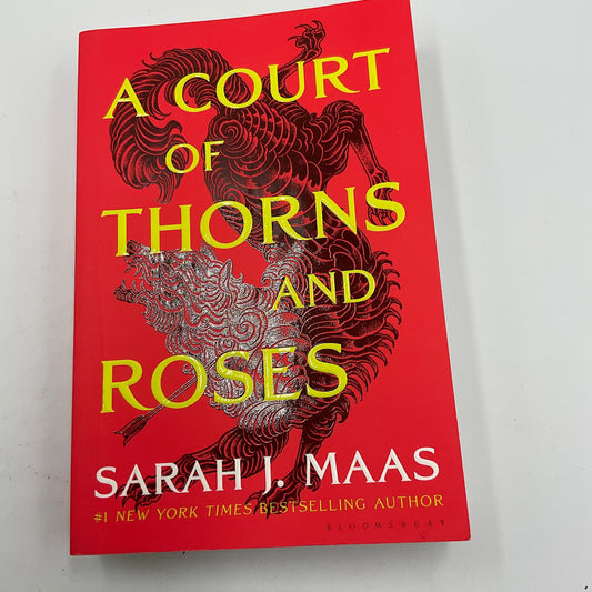 Sarah J.Maas A Court of Thorns and Roses Paperback Book