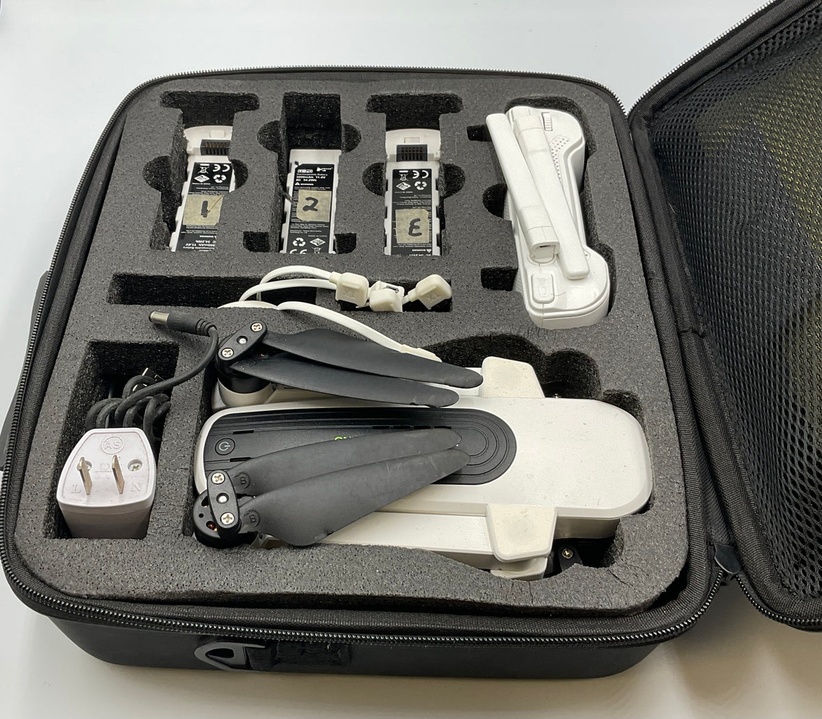 Hubsan Zino H117S 4K GPS Drone 3 Batteries Controller Charger Carry Case