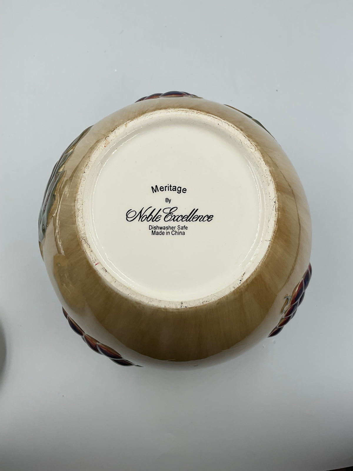 Noble Excellence Meritage Large Grape Vine Ceramic Canister w/ Lid 12.375"