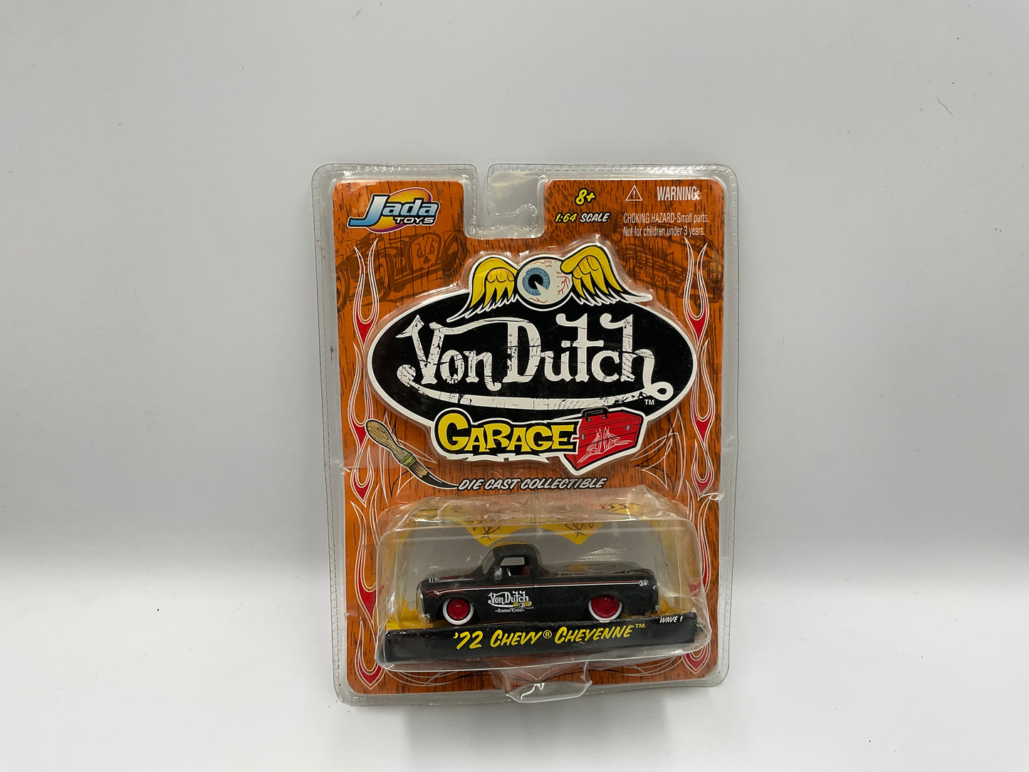 Jada Toys Von Dutch Garage 1972 Chevy Cheyenne