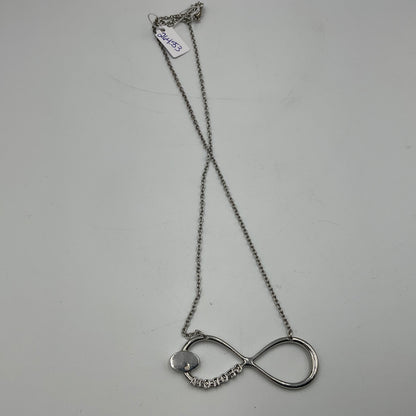 Georgia Bulldogs Infinity Necklace