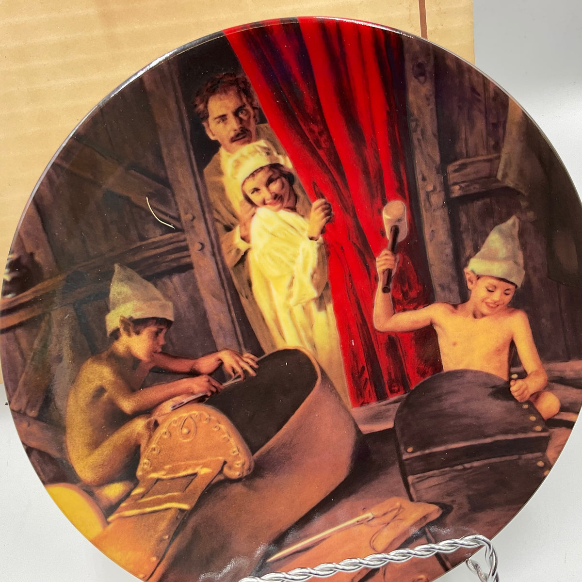 Konigszelt Bayern's The Shoemaker and the Elves Collector's Plate