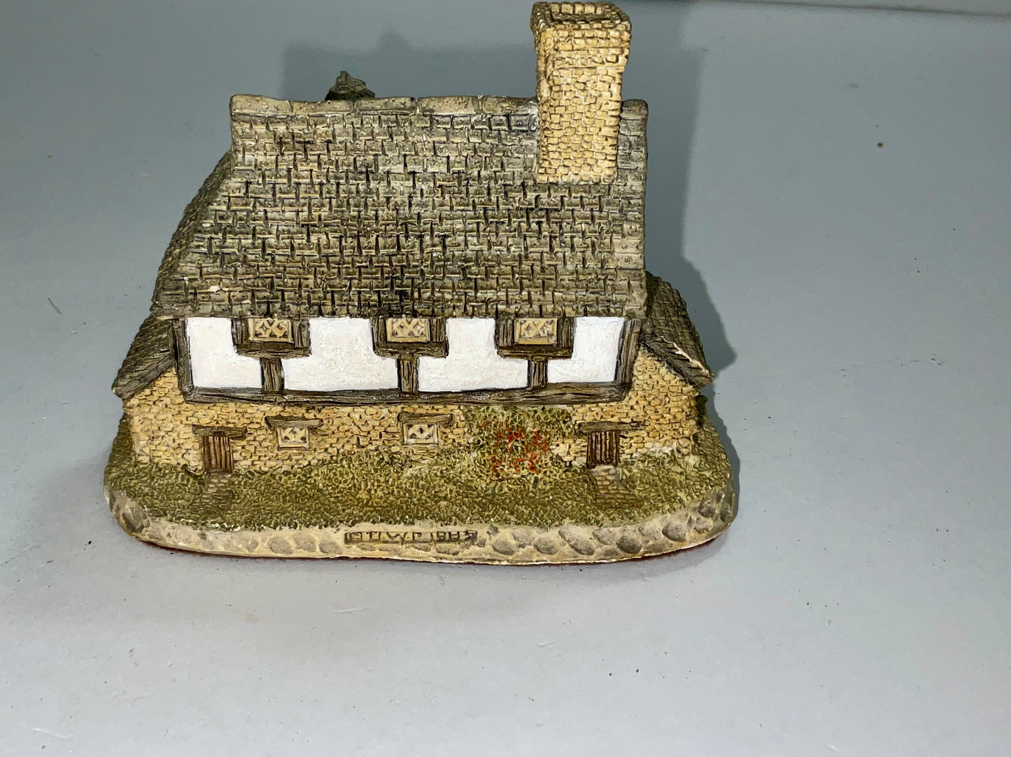Hogs Head Beer House by David Winter Cottage Collection