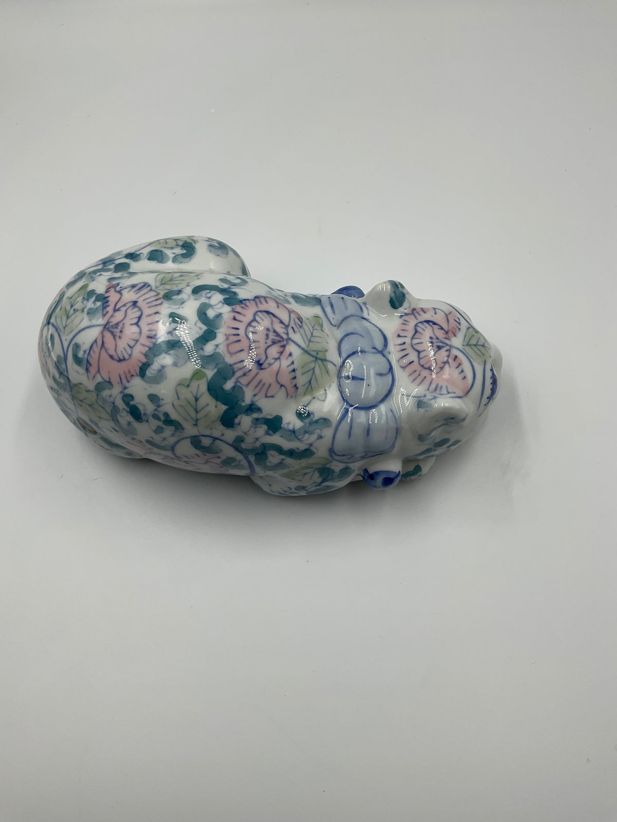 Vintage porcelain cat figurine