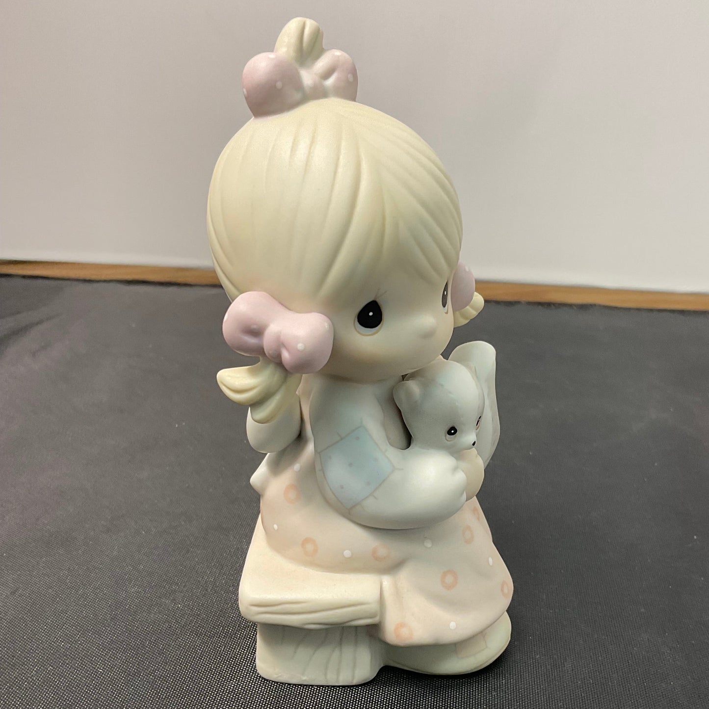 Enesco Precious Moments Figurine "Scent From Above" 1986 Vintage Collectible #100528 W/Original Box