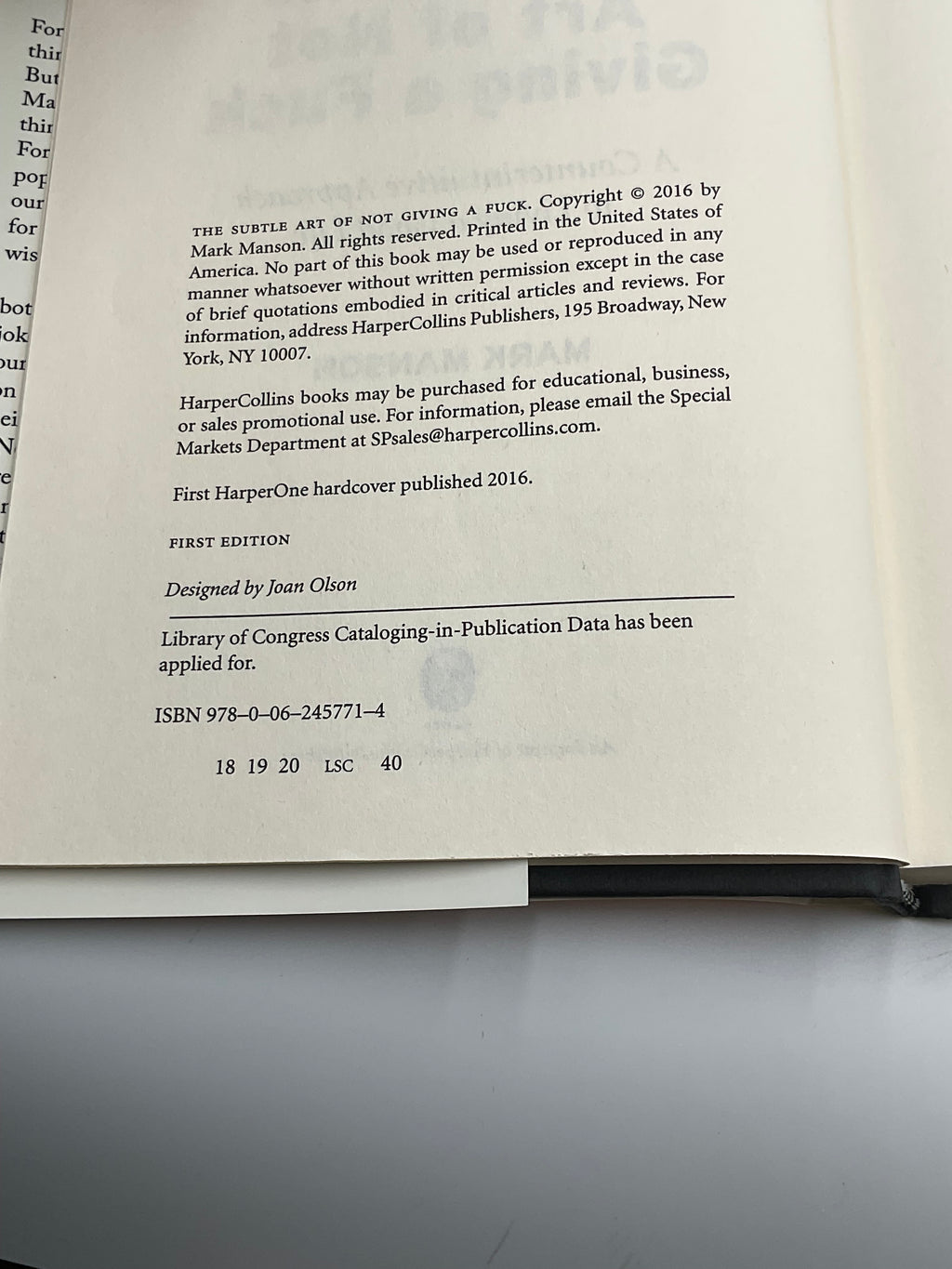 The Subtle Art of Not Giving a F*ck Mark Manson HarperOne Hardcover