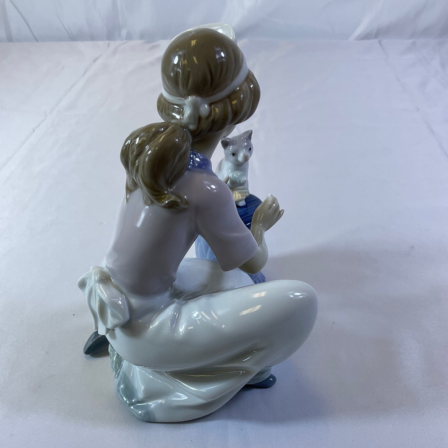Lladro Daisa Vintage 1993 Brielle Galleries Worldwide Exclusive Hand-Signed Loving Care #6087 Porcelain Collectible Figurine Nurse Vet Rescue Kitten Retired Issue Handmade in Spain
