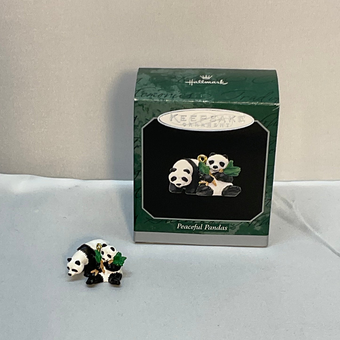 1998 Hallmark Keepsake Miniature Ornament "Peaceful Pandas" NIB Noah's Ark