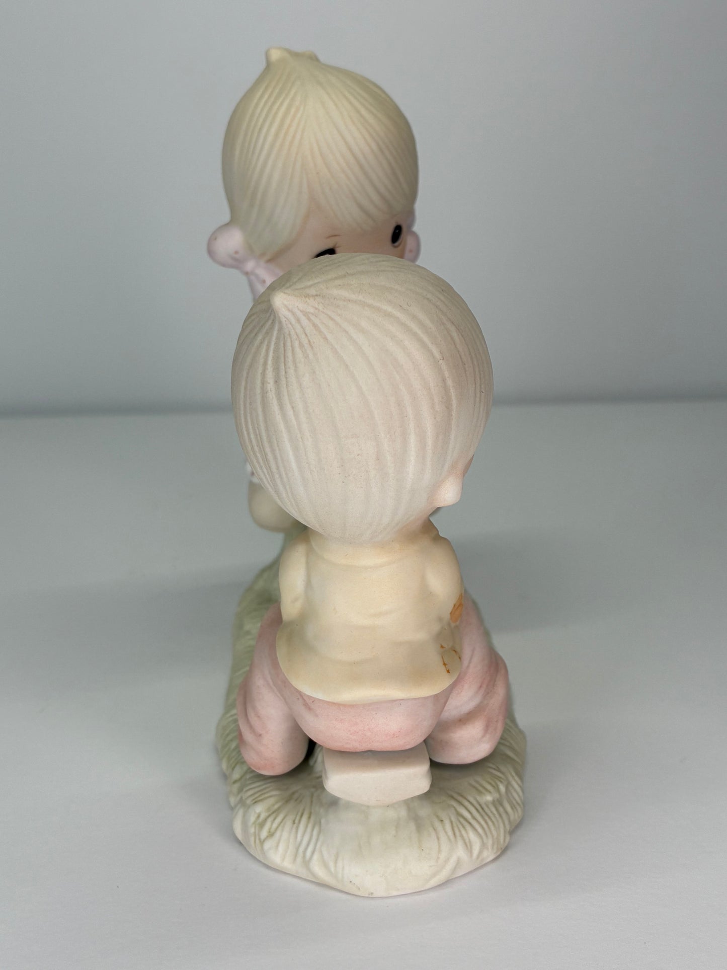 Precious Moments Vintage 1978 love Lifted Me Hand Painted Porcelain Collectible Figurine Original Box