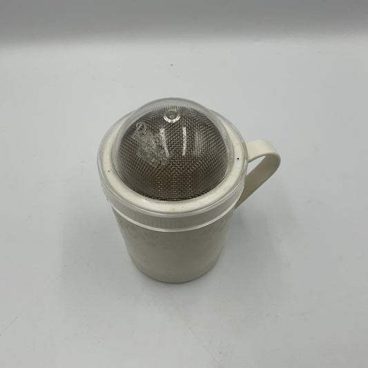 Pampered Chef Flour And Sugar Shaker