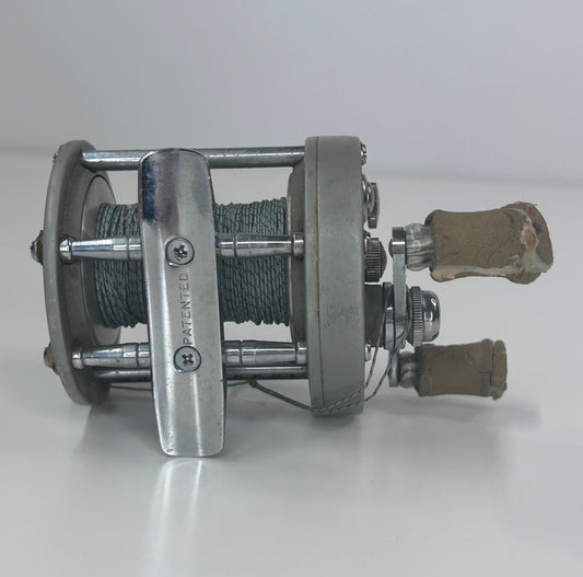 Pfleuger Supreme Vintage Fishing Line Reel for Fishing Pole Casting Fishing Sport Angler Fisherman