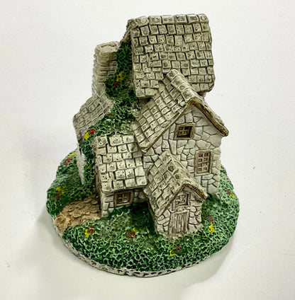 David Winter Cottage Secret Shebeen from the Irish Collection&nbsp;
