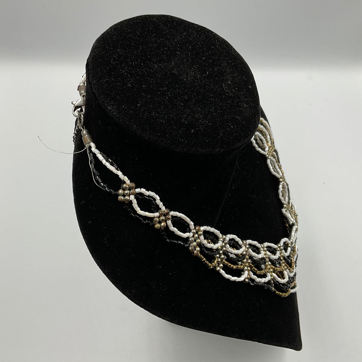 White/Gold/Black Design Chain Necklace