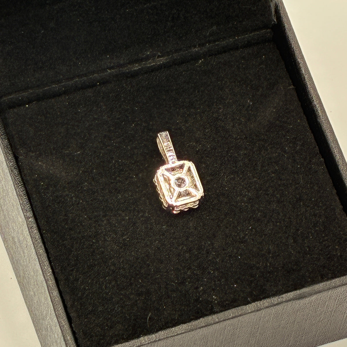14K Gold 2/3 Carat Diamonds 0.40 CT Center Radiant Emerald Cut Pendant RSJ