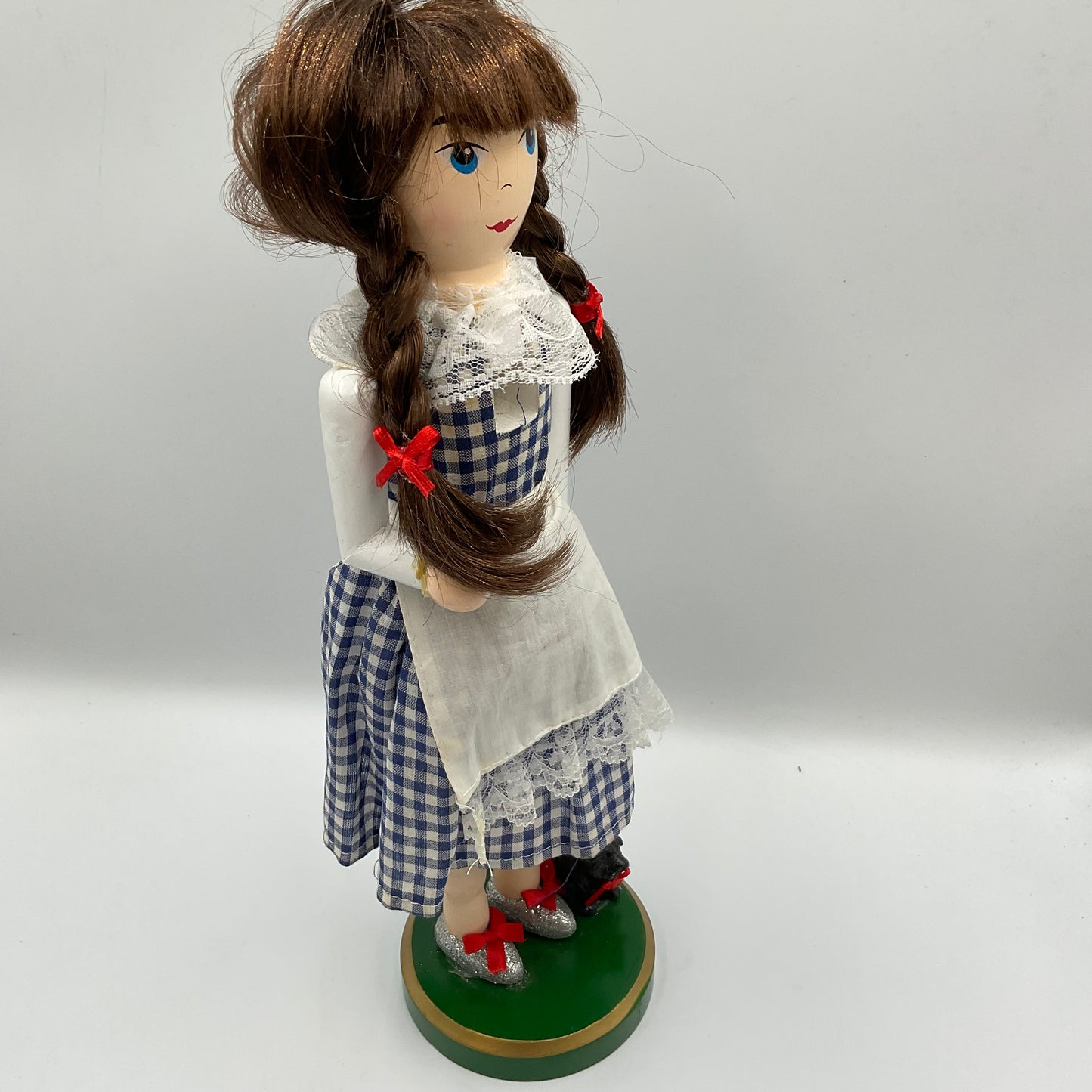 Dorothy And Toto 14 Inch Nutcracker