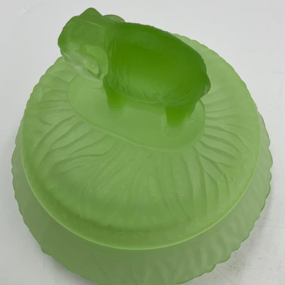 Elephant Powder Jar L.E Smith Frosted Green Uranium Glass