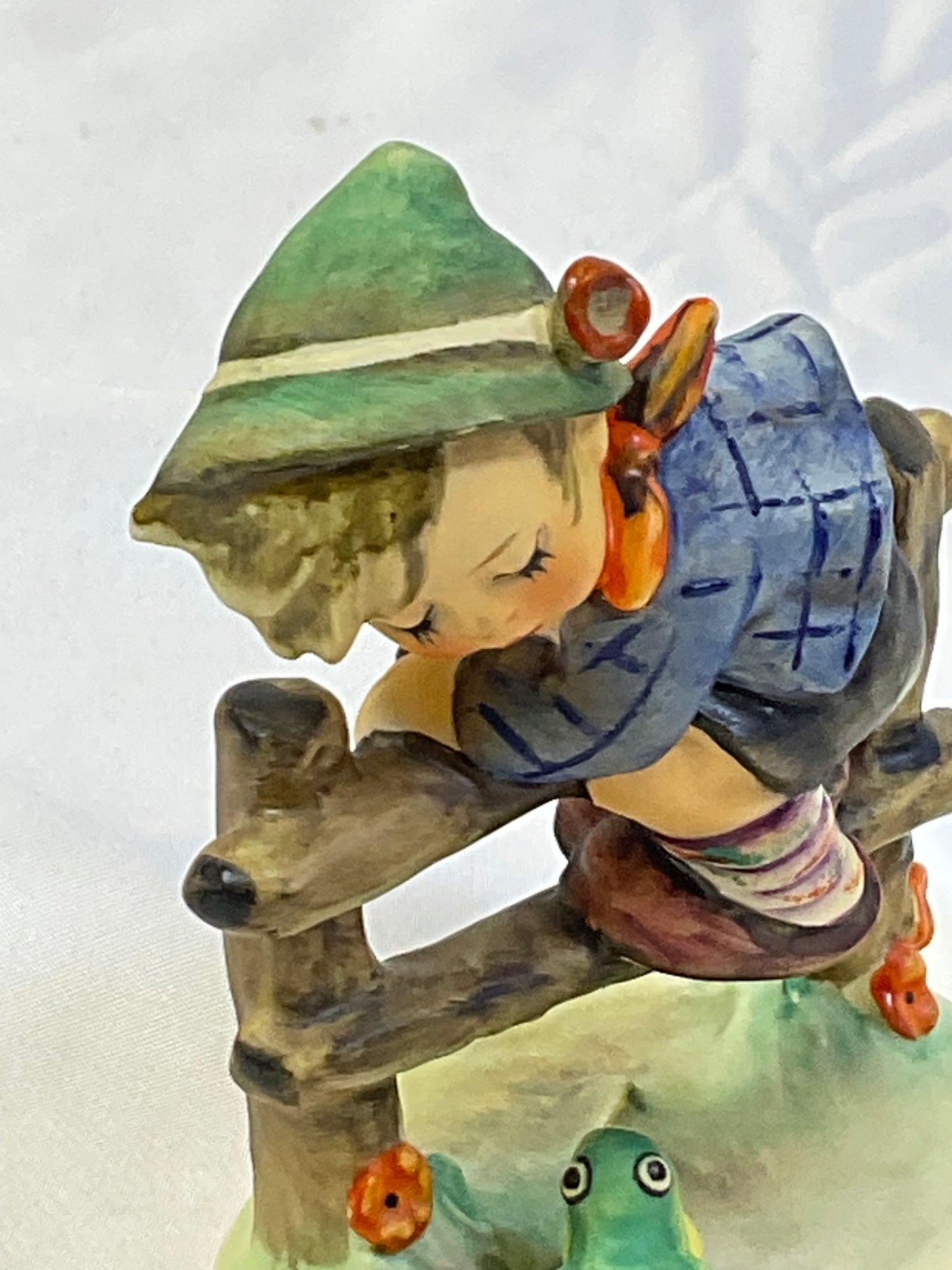 Hummel Goebel Vintage 1948 Retreat to Safety Boy on Fence Porcelain Figure West Germany 201 2/0