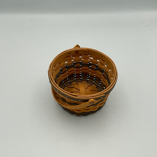 Small Round Wooden Longaberger Apple Basket