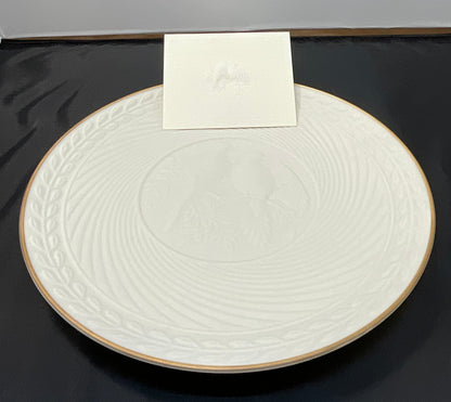 Avon Classic 14K Gold Trim Porcelain Wedding Plate Vintage 1986 in Original Box