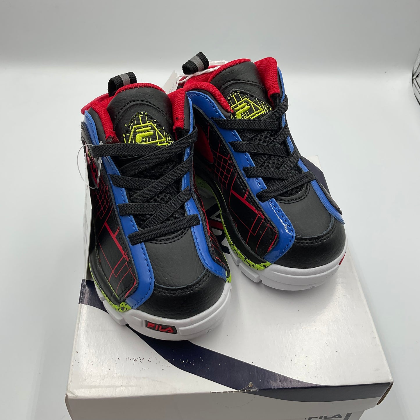 Fila Kids Grant Hill 2 Black Red Boys Shoe Size 6 Infants New with Tags