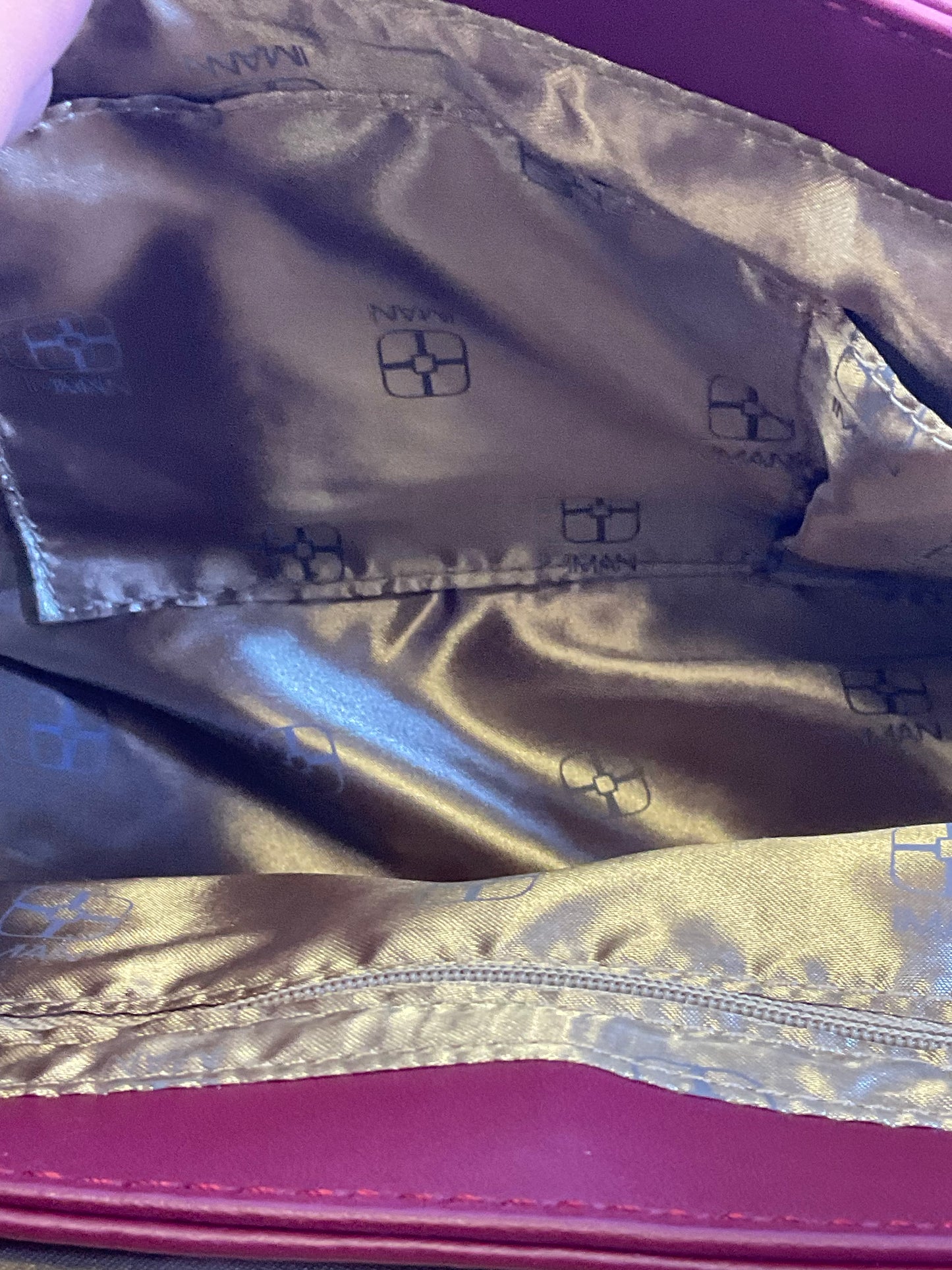 IMAN Global Chic Luxurious Suede and Leather Blue Red Handbag New with Tags