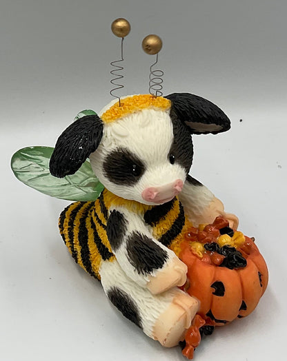 Enesco Mary's Moo Moos Busy Bee-ing Sweet Halloween Cow Figurine #731811