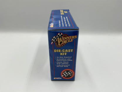 NASCAR Winner’s Circle Die-Cast Kit #9 Kasey Kahne Replicia