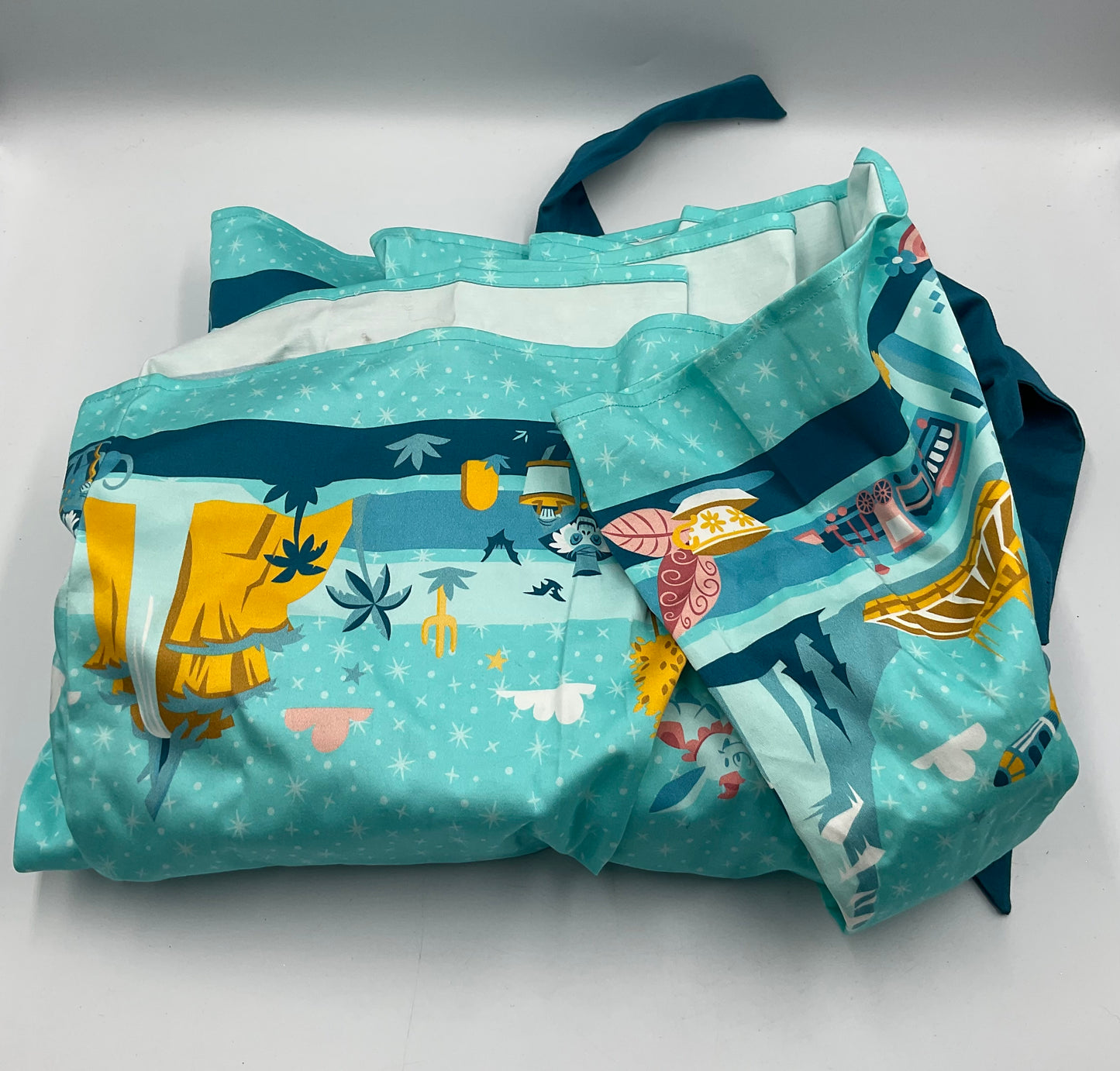 Disney’ Parks Dress Aqua Blue Magic KIndom’s Women’s Dress size Large