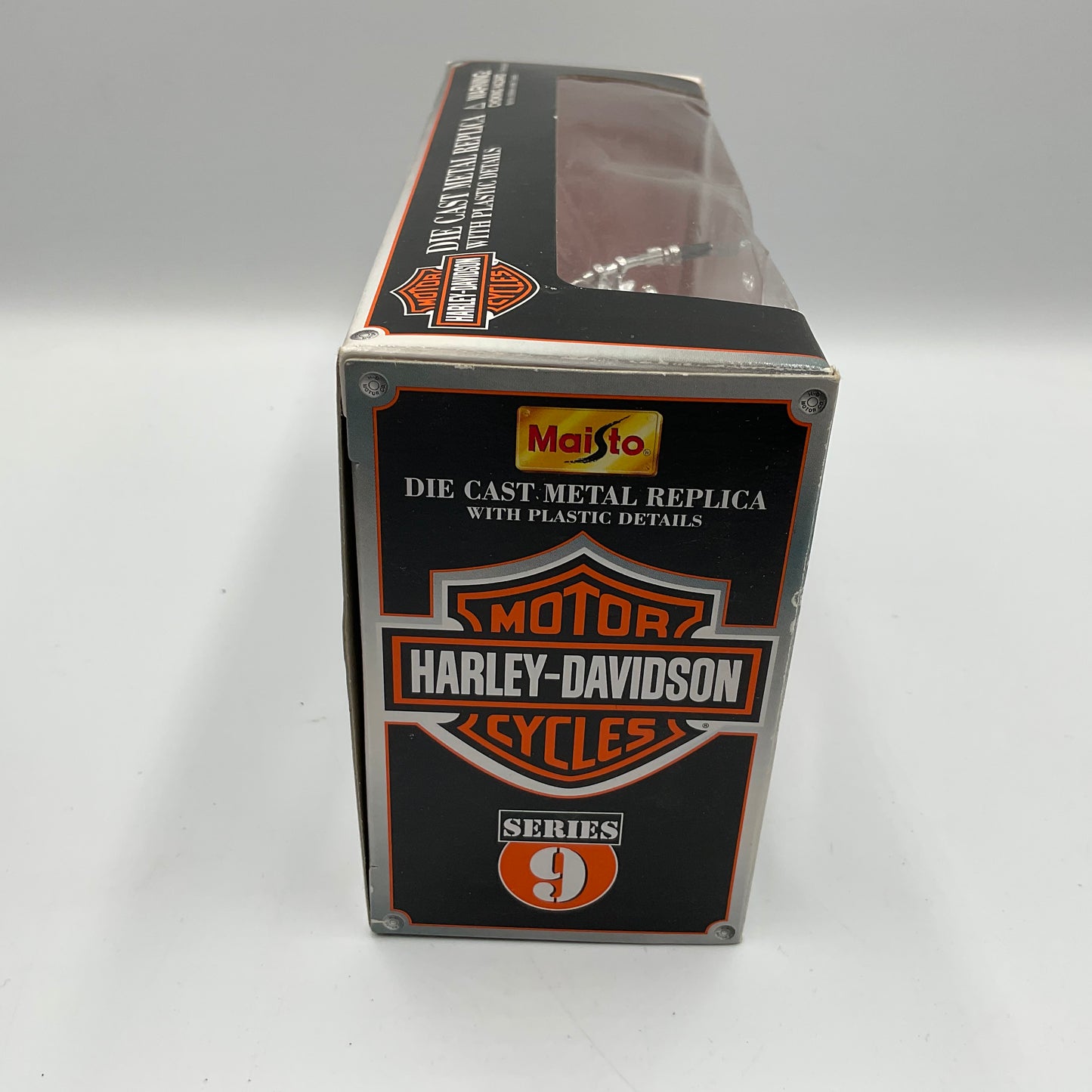 Harley Davidson 1:18 Die Cast Model Replica Series 9 in Original Box