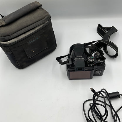 Nikon Coolpix With Case