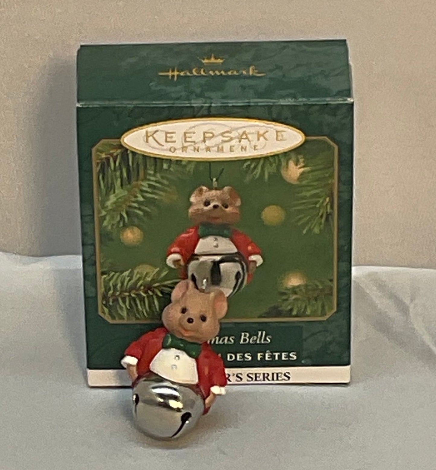 Hallmark Keepsake 2001 Christmas Bells #7 Miniature Ornament