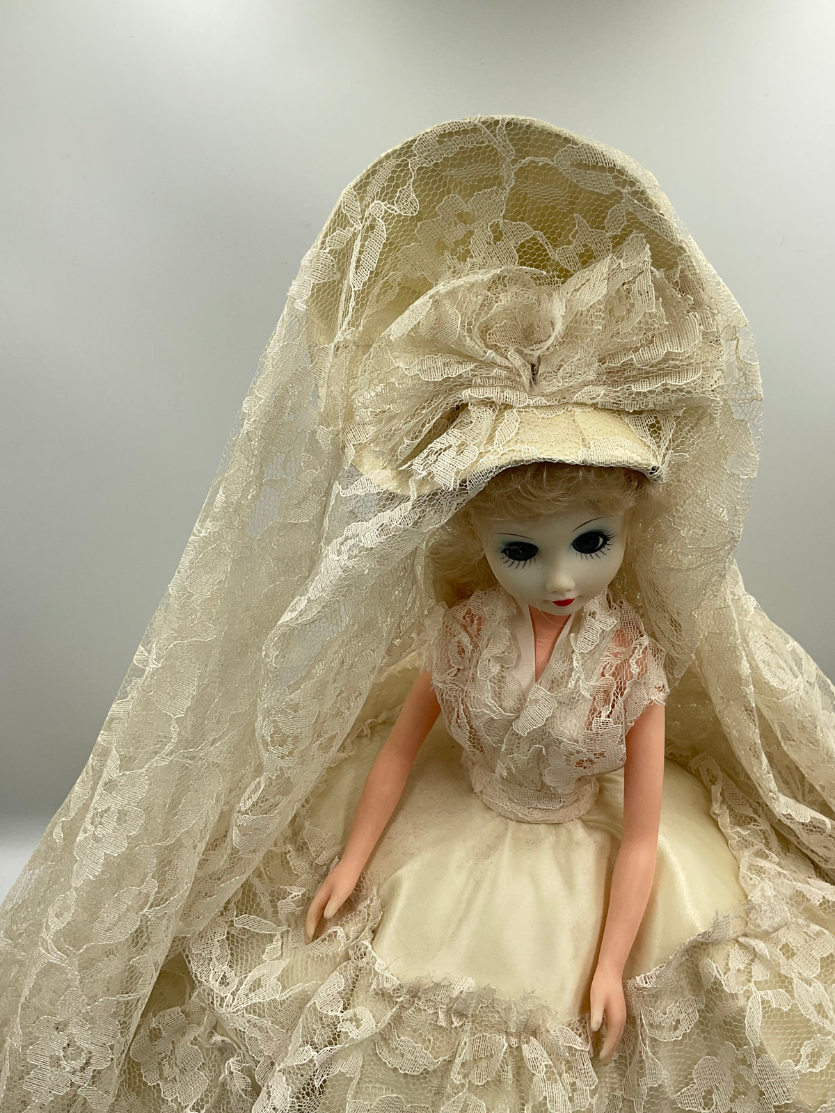Creepy Doll Bridal Boudoir Bed OOAK Blythe Doll Style