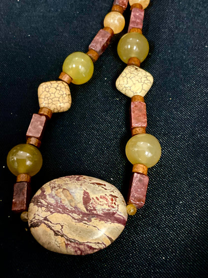 Agates beaded Choker Necklace