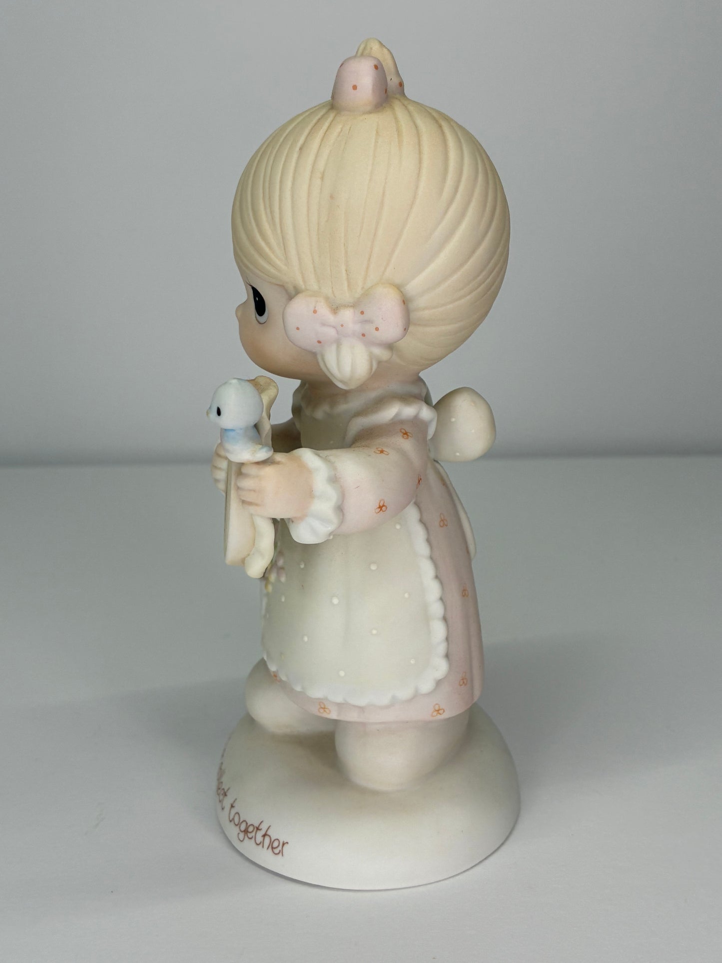 Precious Moments Vintage 1986 Symbol of Membership Birds of a Feather Collect Together