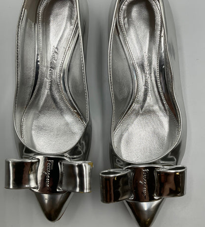 Salvatore Ferragamo Viva Bow-Detailed Silver Ballet Flats Size 5 Damaged