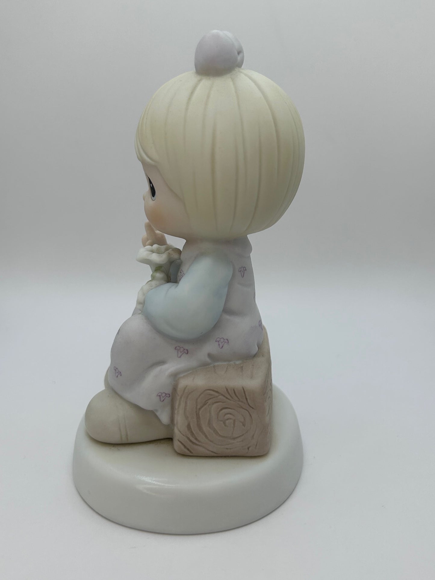 Precious Moments Vintage 1992 Special Limited Edition A Universal Love