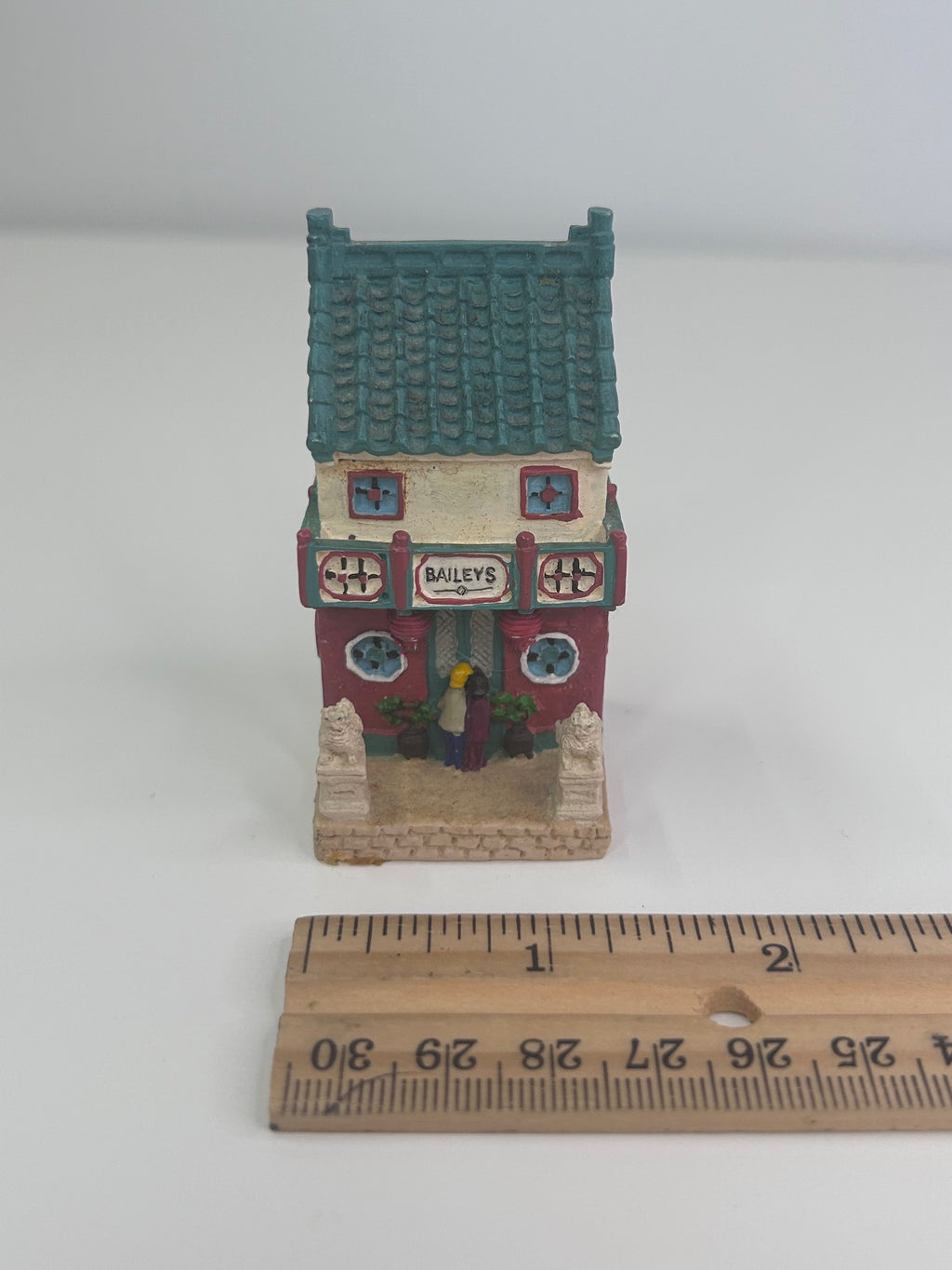 Baileys Vintage 2000 Limited Edition Shanghai China Chinese Tea Cafe Figurine