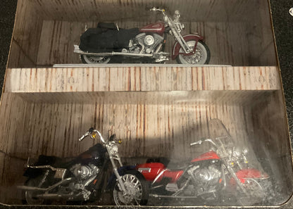 Harley Davidson Motorcyles Set of 5 1:18 Scale Model Collection New Unopened
